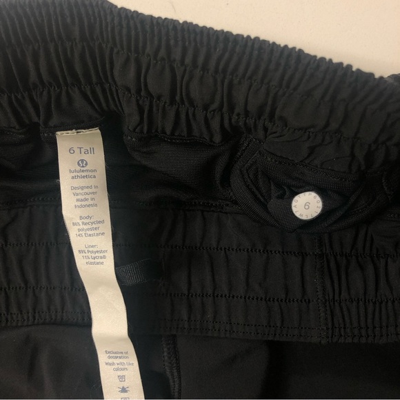 Lululemon Hotty Hot Size 6 TALL Black - Picture 9 of 9
